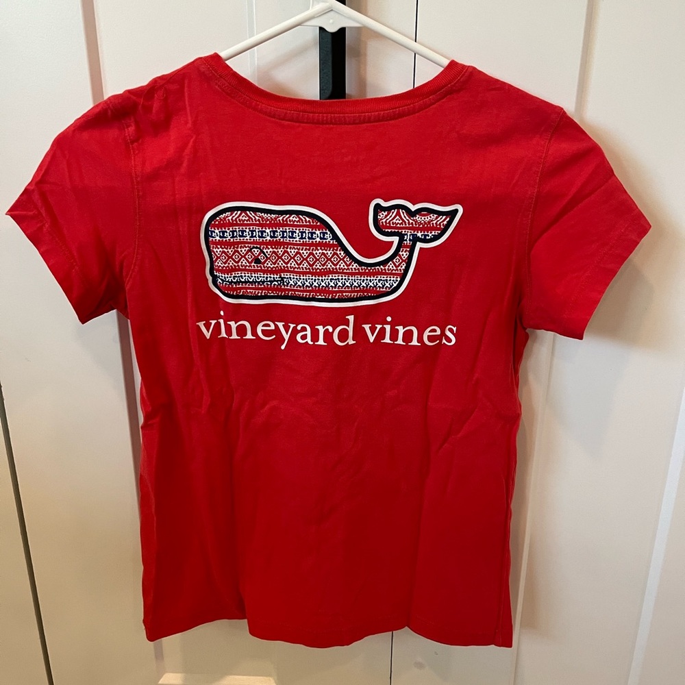 Vineyard Vines size medium(10-12) red tshirt